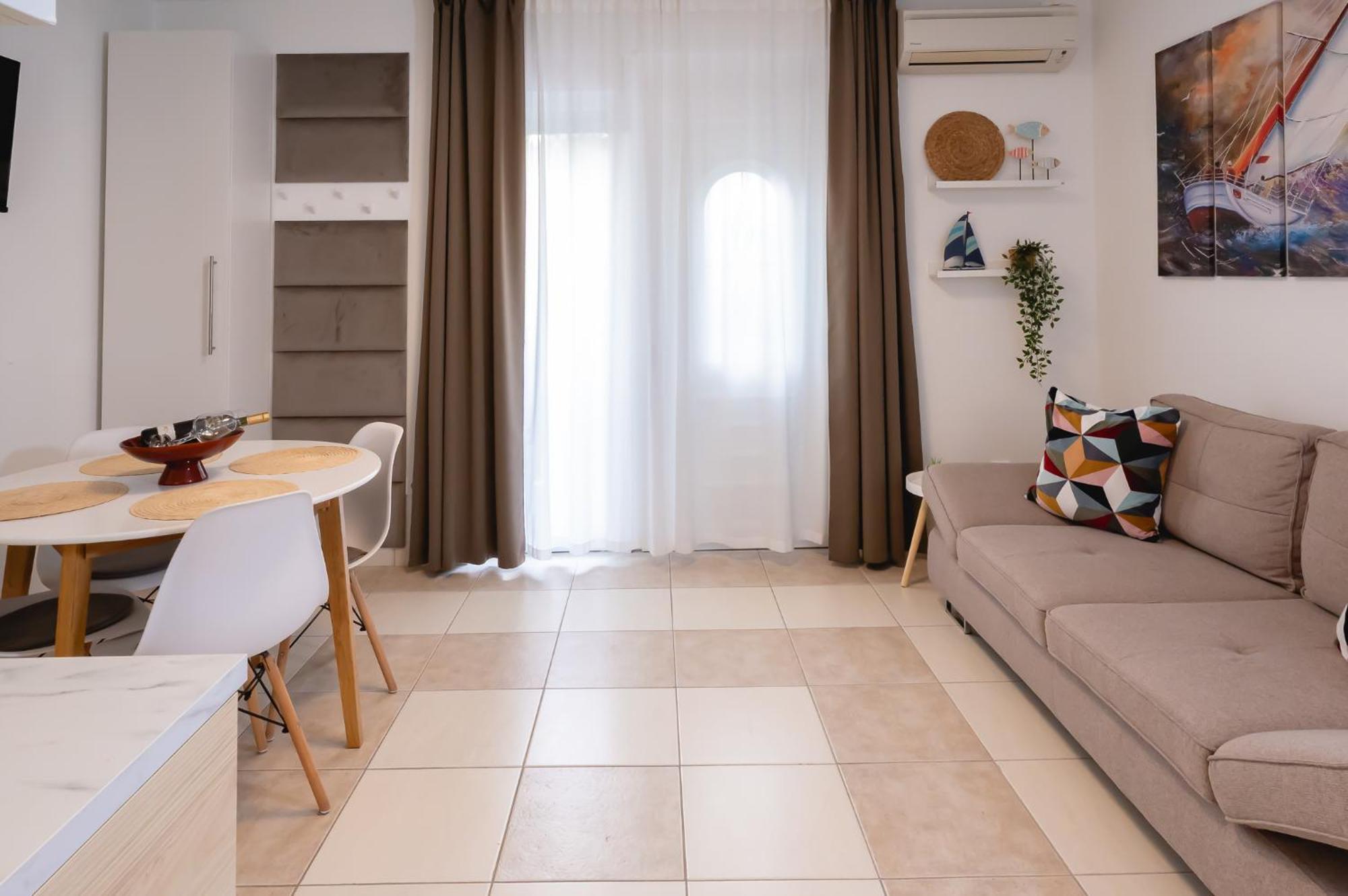 Locus Apartments Петркане Екстериор снимка