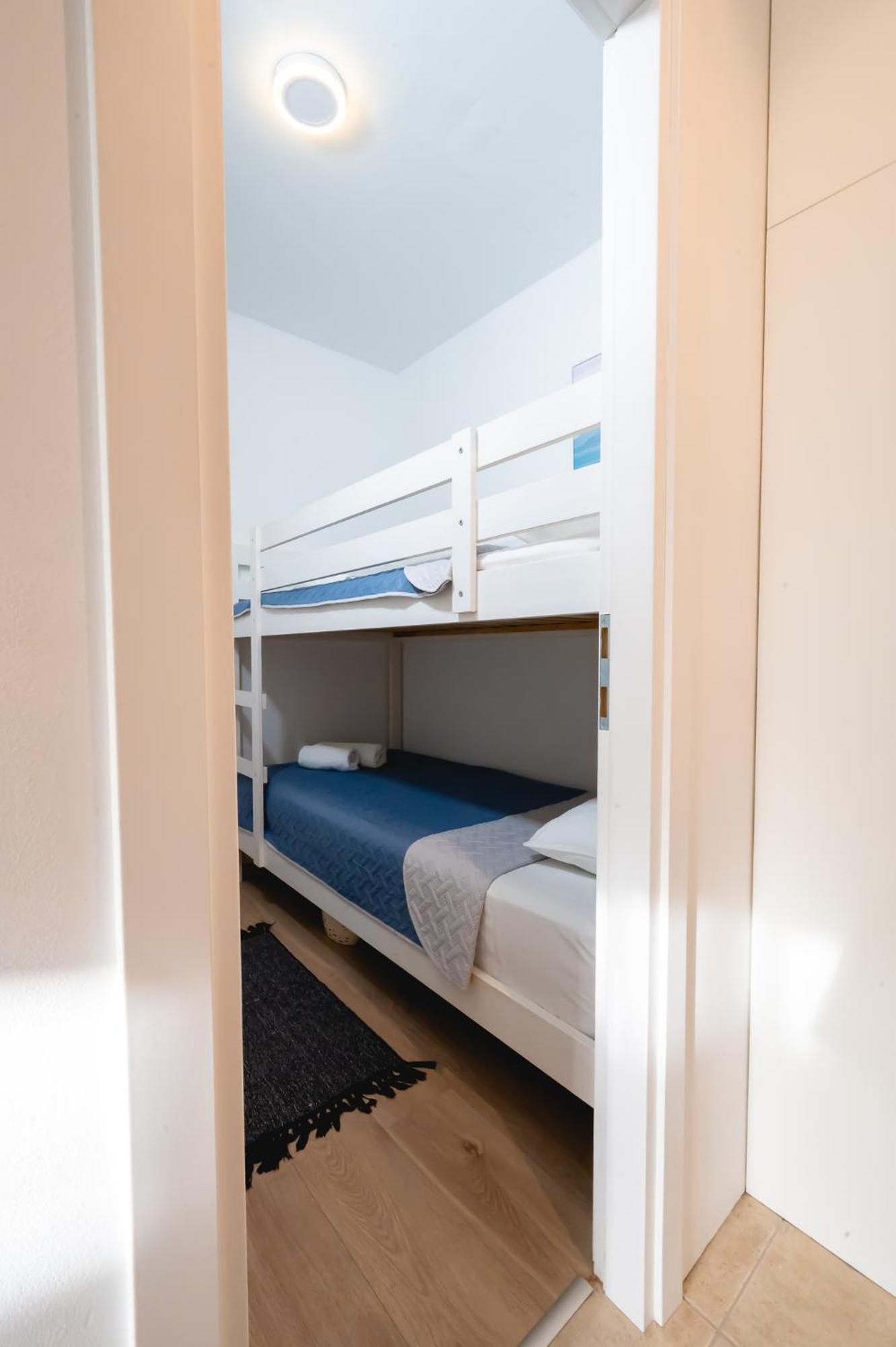 Locus Apartments Петркане Екстериор снимка