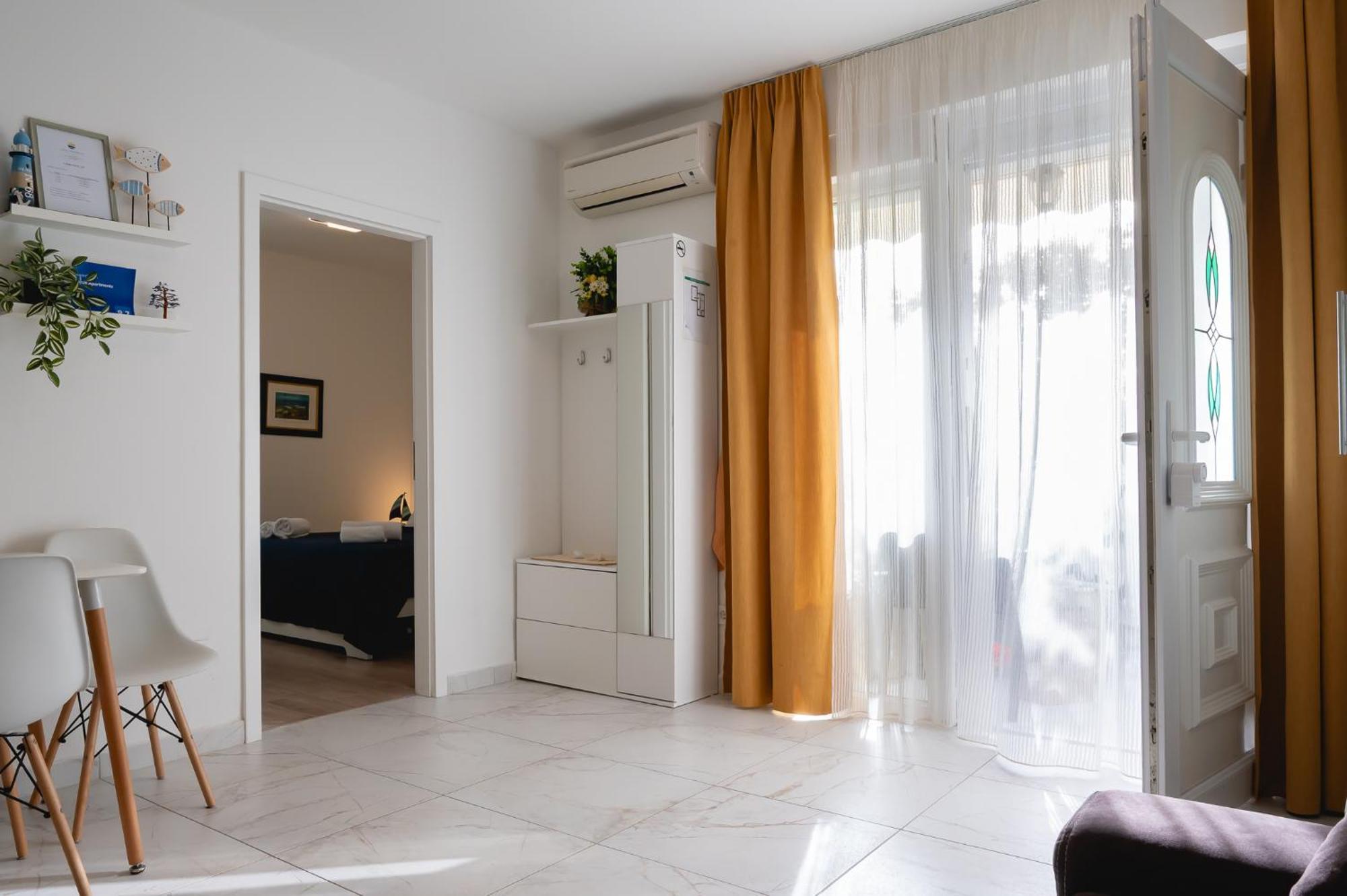 Locus Apartments Петркане Екстериор снимка