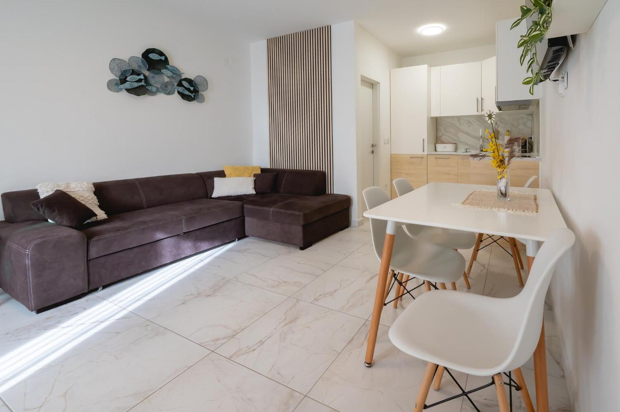 Locus Apartments Петркане Екстериор снимка